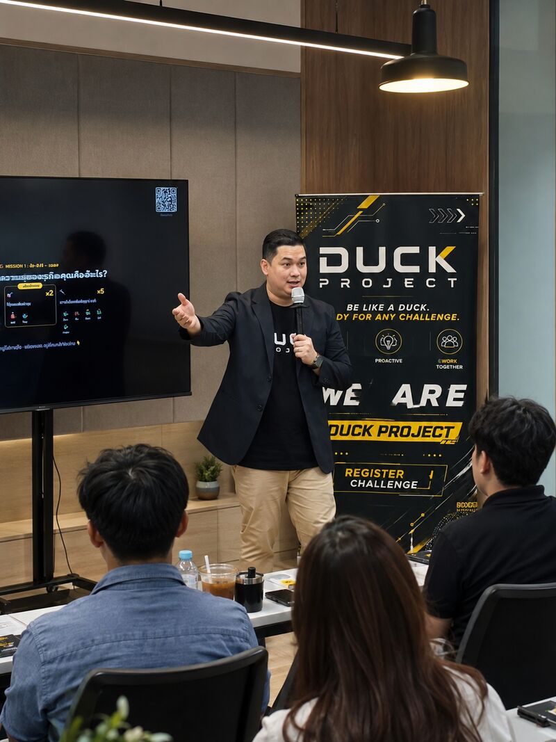 Facilitator อธิบาย Mission ระหว่างเวิร์กช็อป